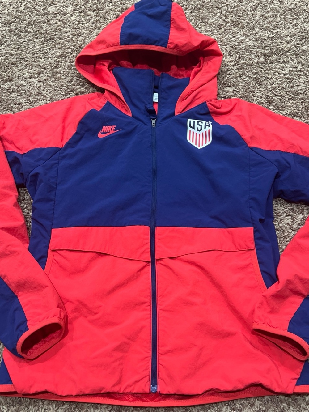Nike USA soccer pullover sz small